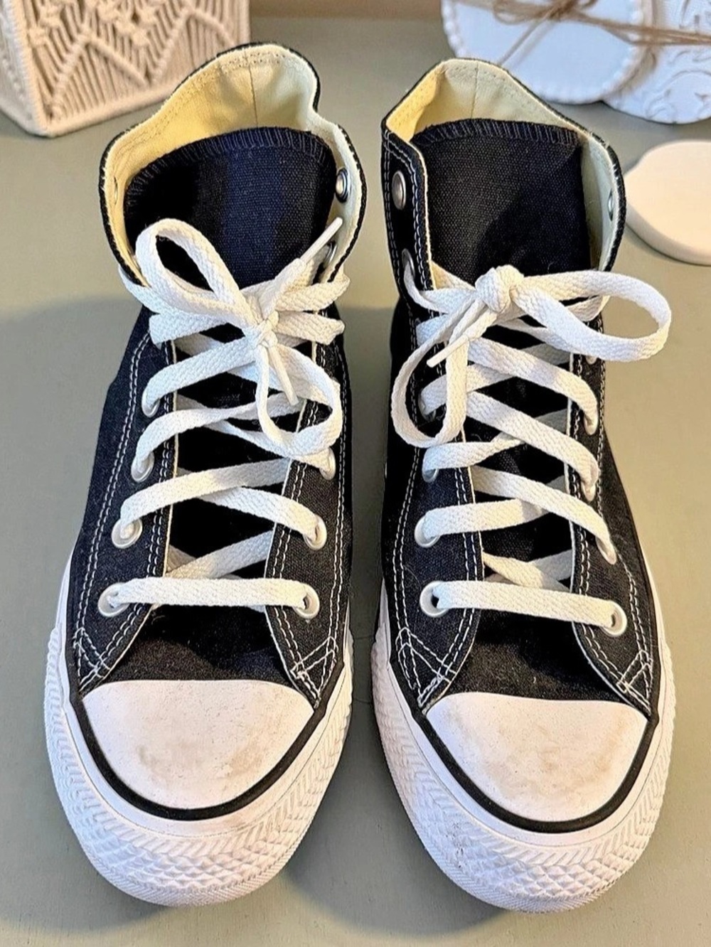Converse Chuck Taylor All Star High Top Sneakers Black & White US 8